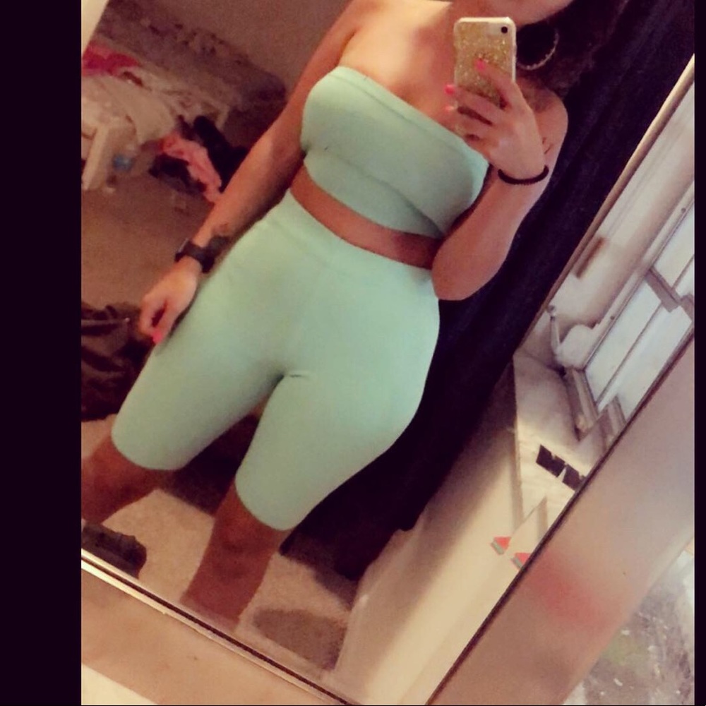 Aqua color 2 piece